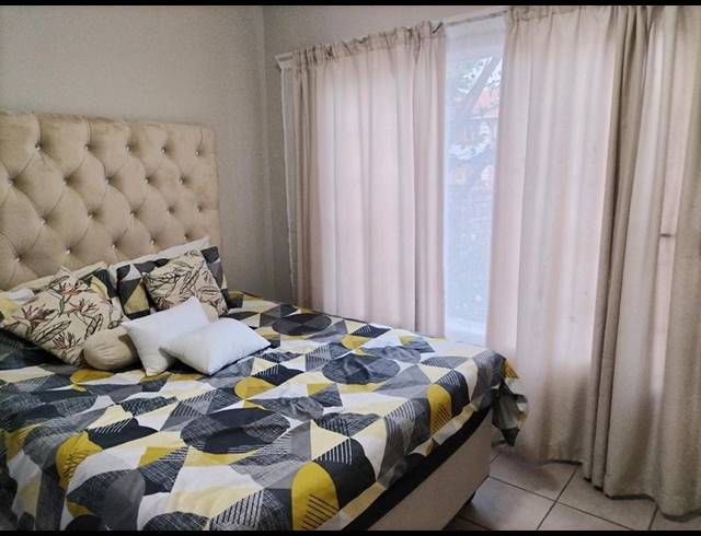 2 BEDROOM COMPLEX FOR SALE IN CLARINA